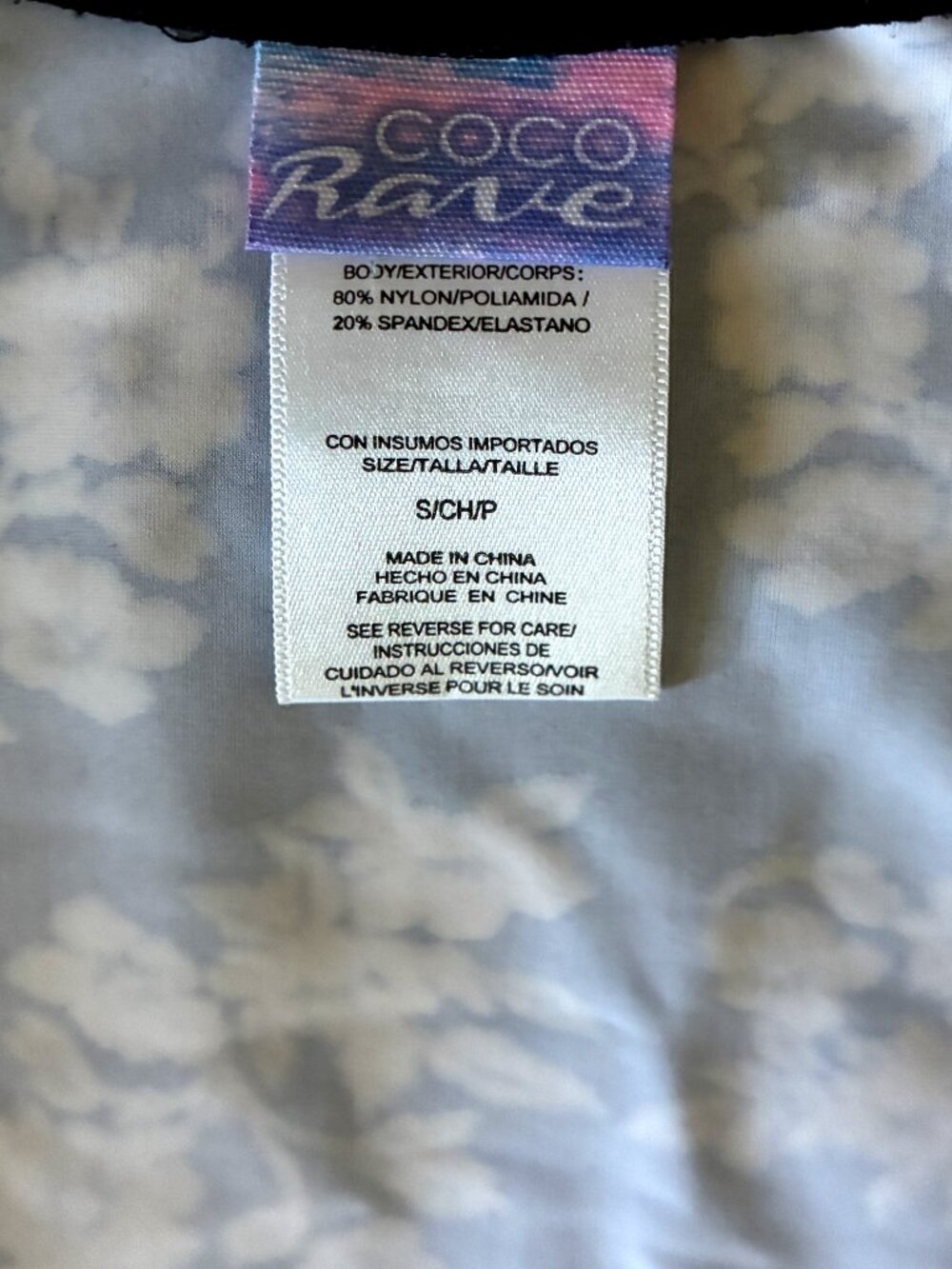 Coco Rave Floral Raglan Cropped Zipped Rashguard Top - Picture 3 of 3